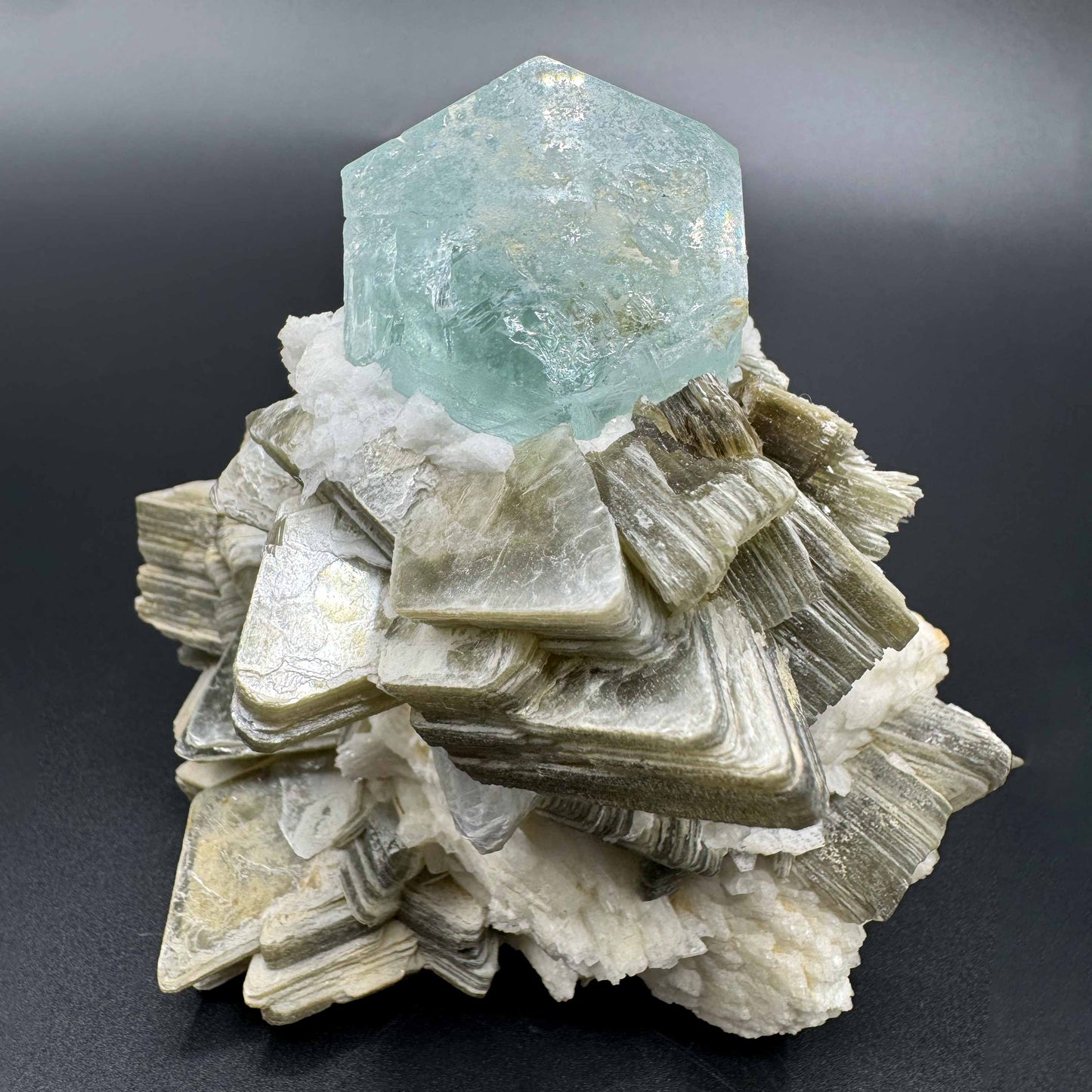 Aquamarine Beryl on Star Muscovite Mica