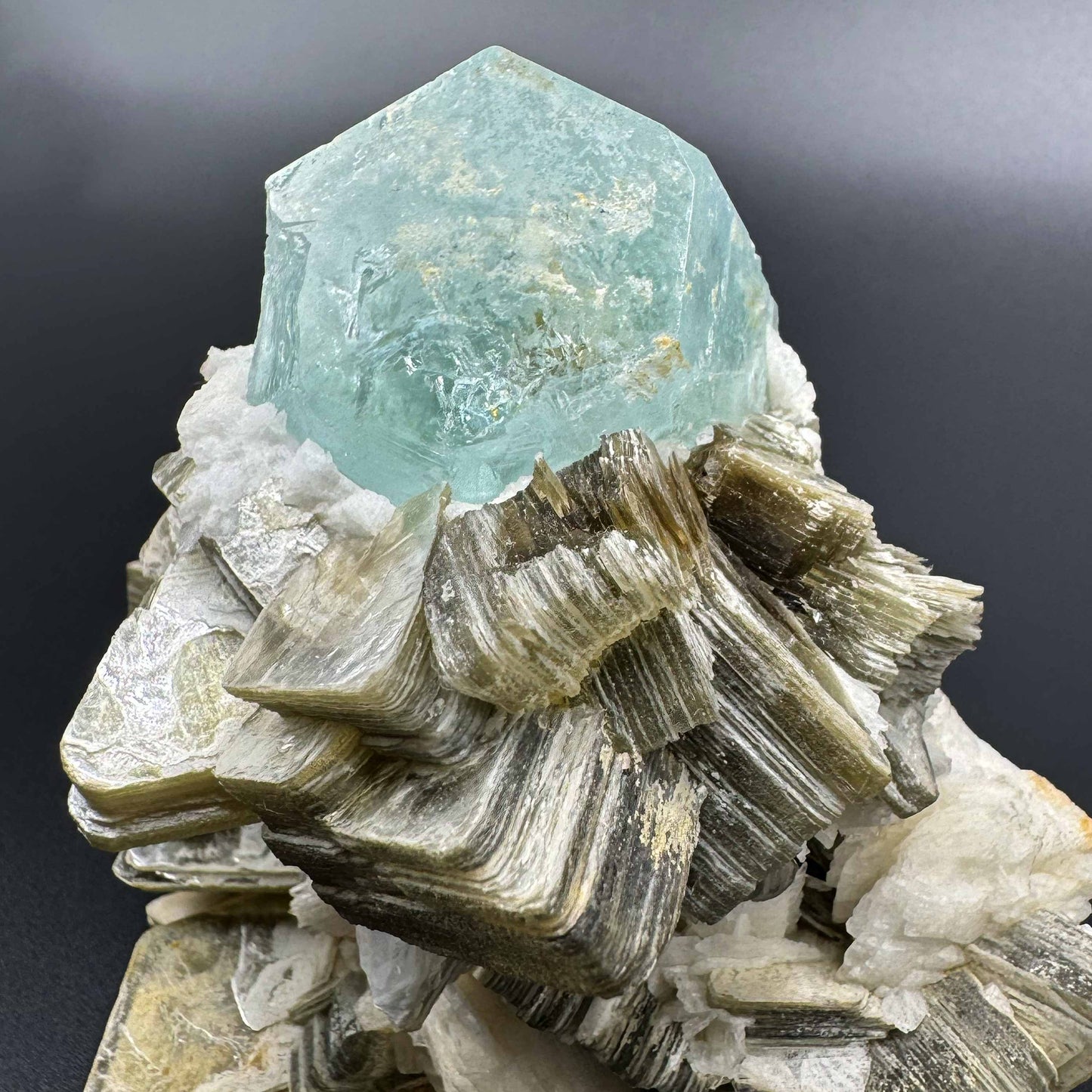 Aquamarine Beryl on Star Muscovite Mica