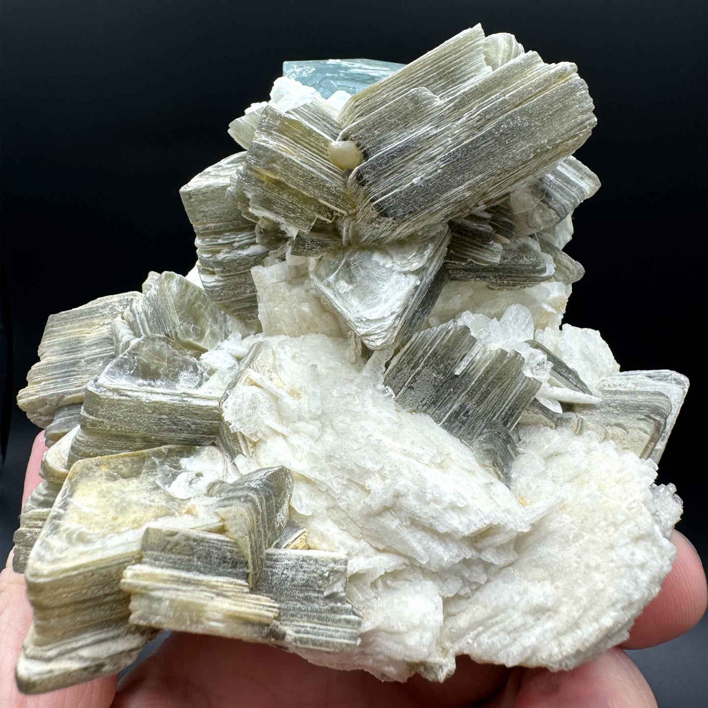 Aquamarine Beryl on Star Muscovite Mica